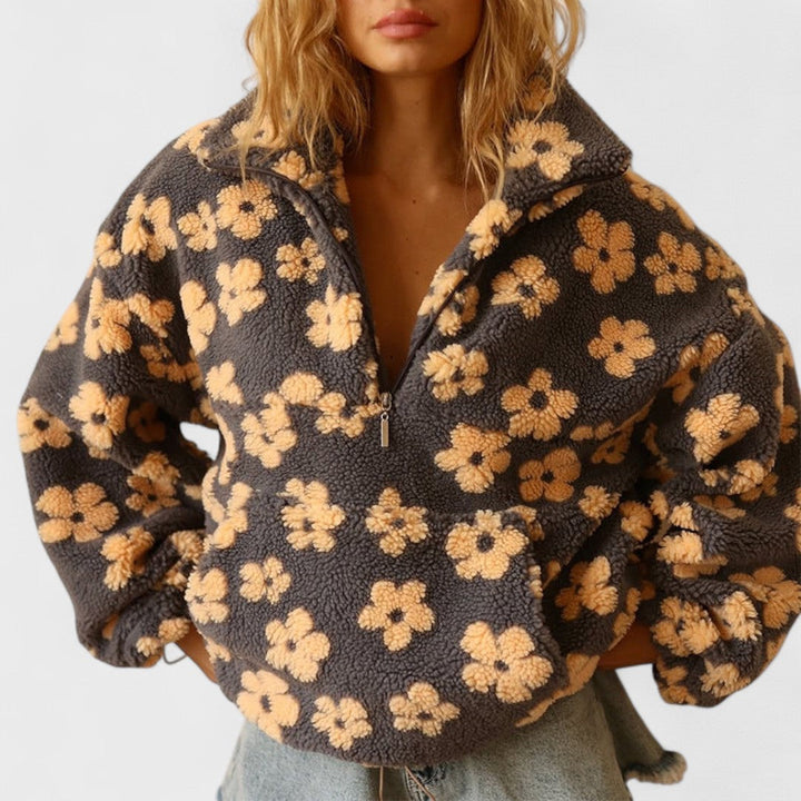 Daisy - Fleece Flannel with Floral Pattern